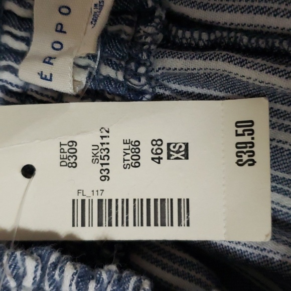 Aeropostale.NWT. Blue & White Striped Shorts; Elastic Waist; Pockets Size XS - Picture 14 of 14